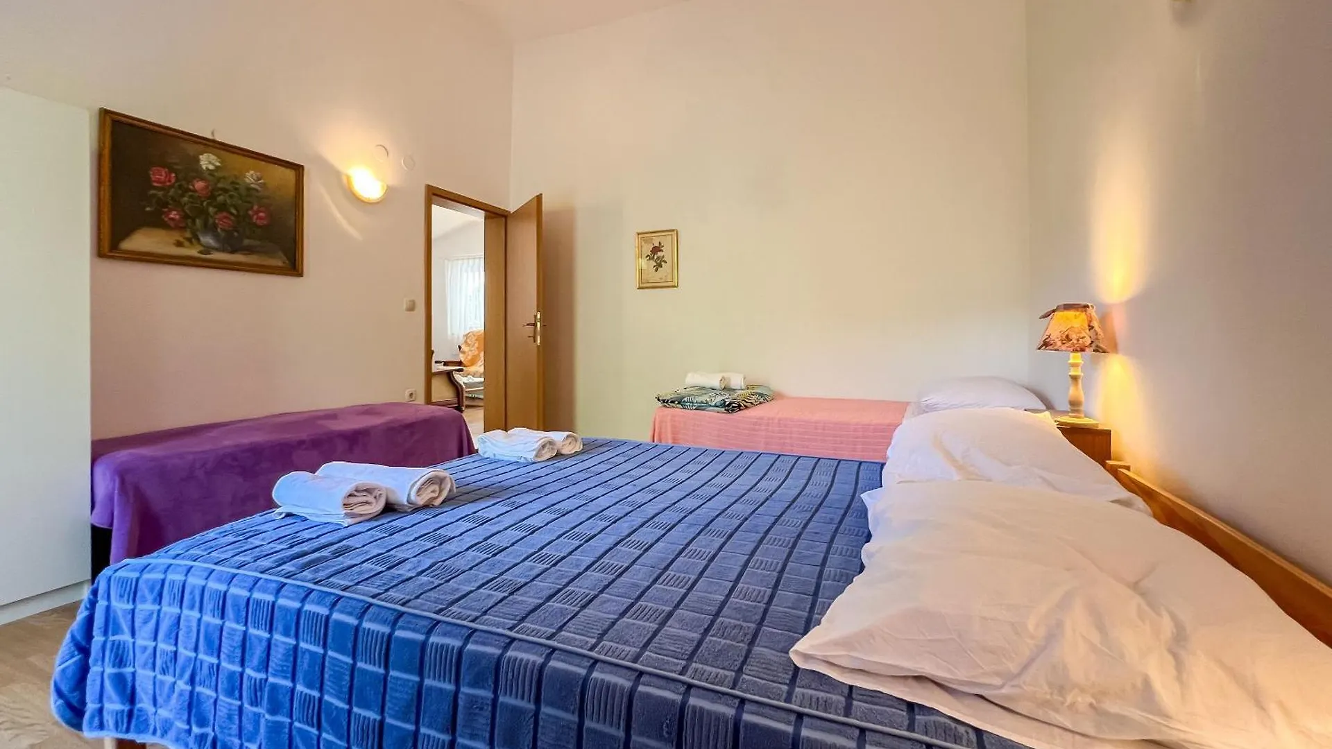 Apartments Franjo Mundanije