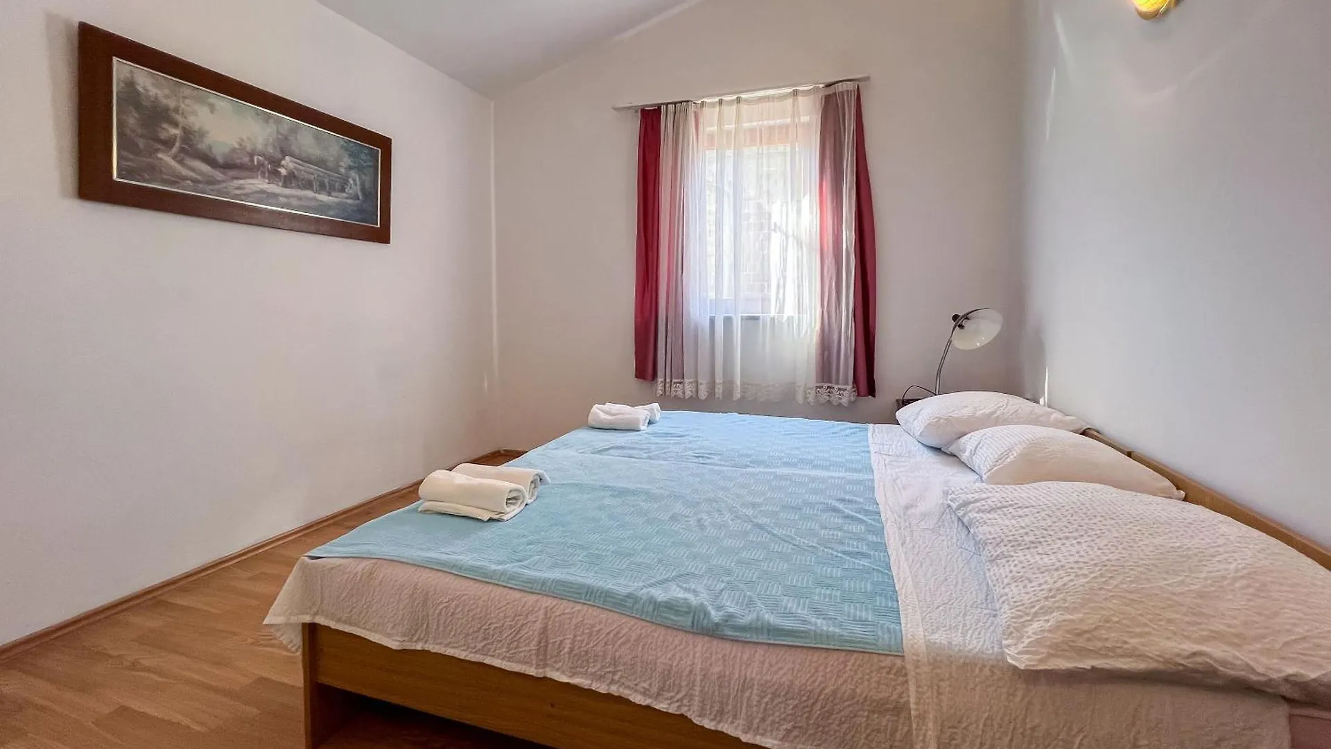 Apartments Franjo Mundanije