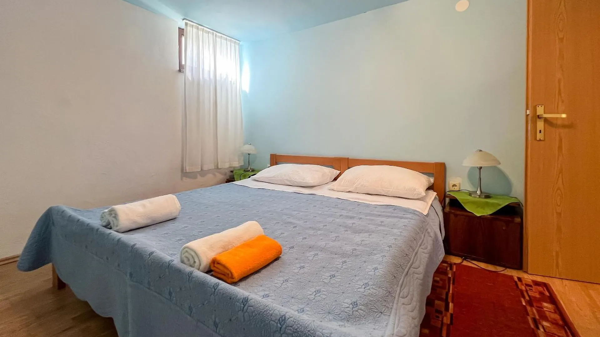 Apartments Franjo Mundanije